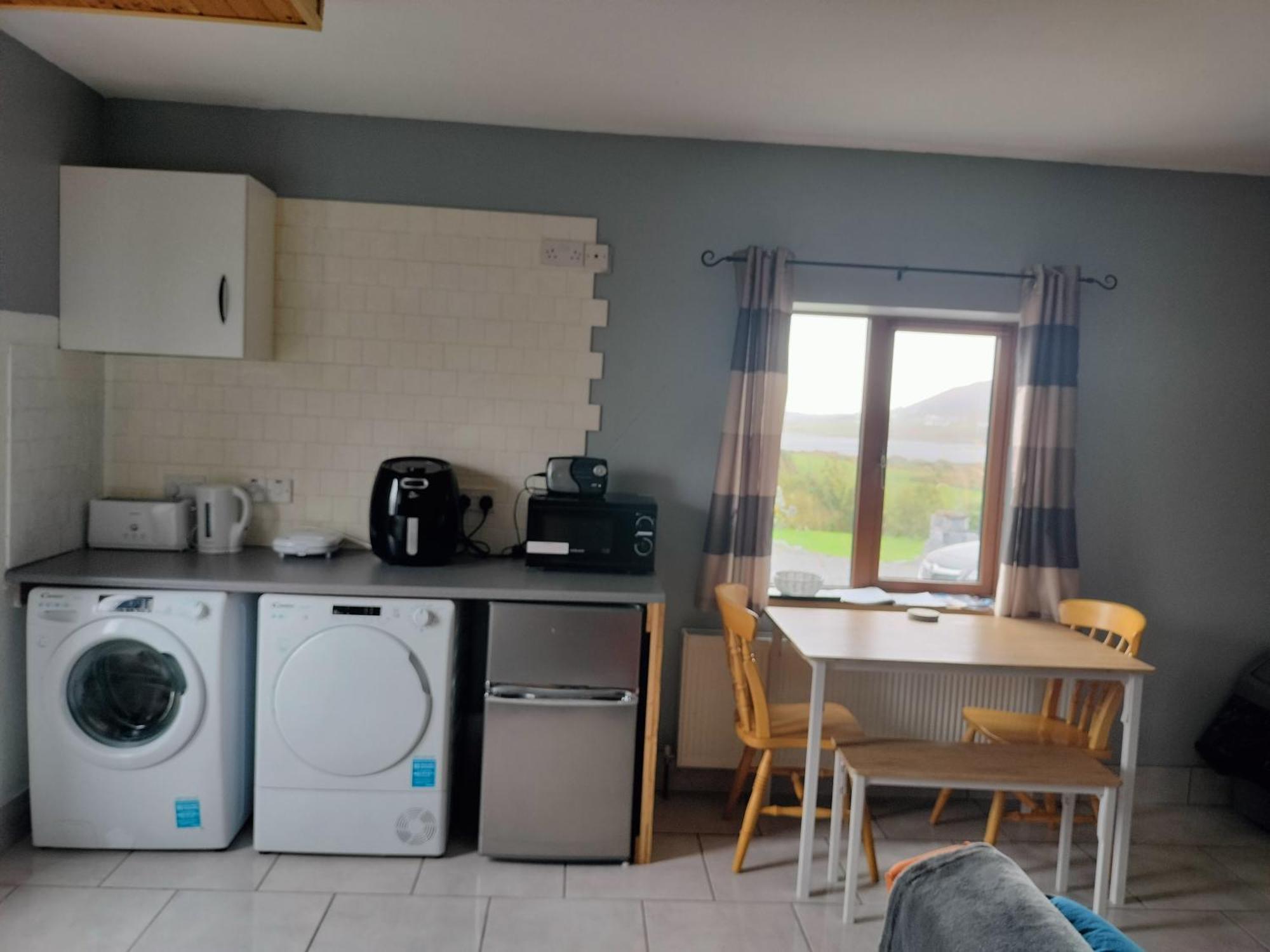 One Bedroom Apartment Achill Island Pets Allowed Westport Ngoại thất bức ảnh